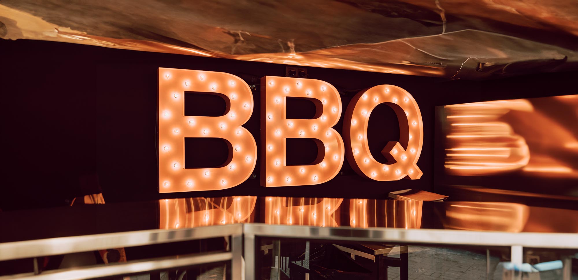 Utanför Brisket & Friends BBQ & Craft beer