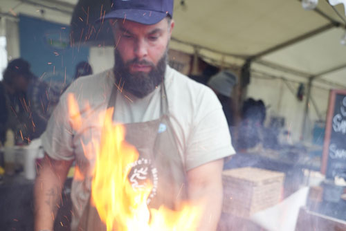 Människor och bbq från BBQ festivalen 2023