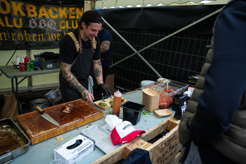 Människor och bbq från BBQ festivalen 2023